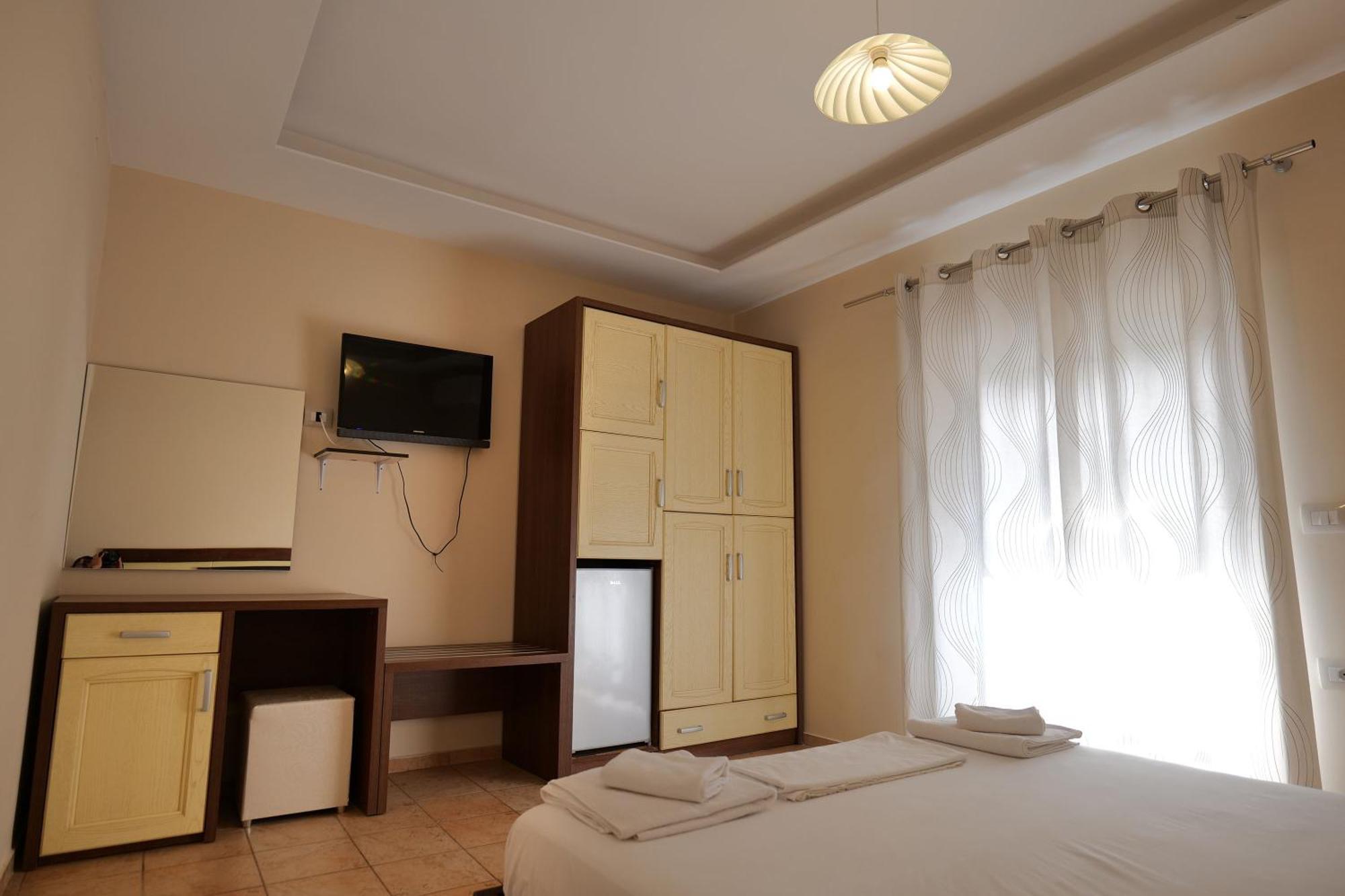 Hotel Jali Himara Kültér fotó